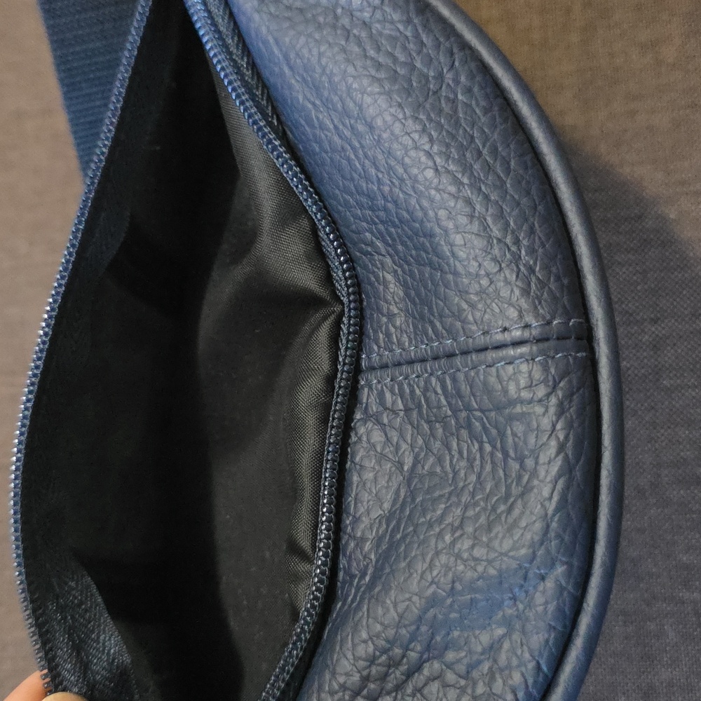 Blue Leather woman's Waist Bag - Picture 4 of 5